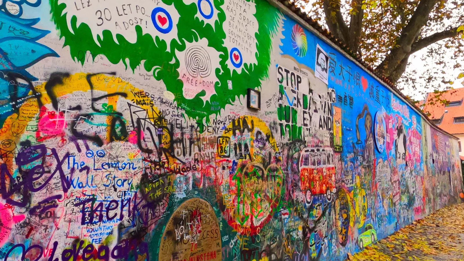 Mur John Lennon — Prague