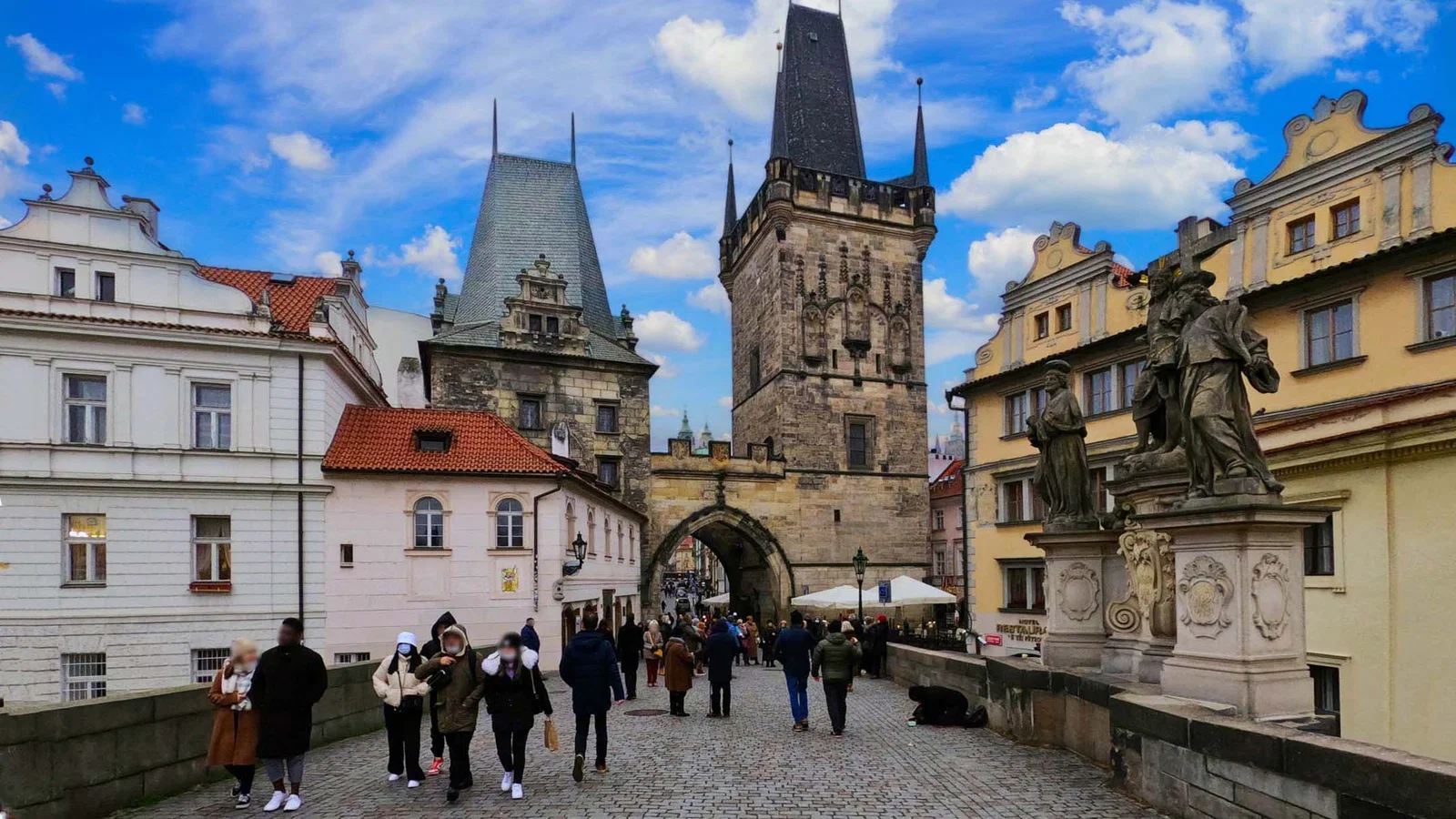 Tours du pont de Malá Strana — Prague