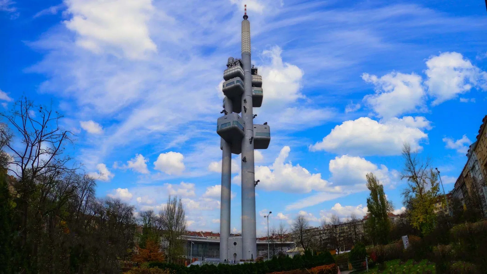 Tour de télévision de Žižkov — Prague