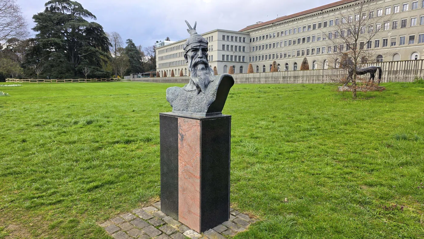 Buste de Gjergj Kastrioti Skenderbeu — Genève