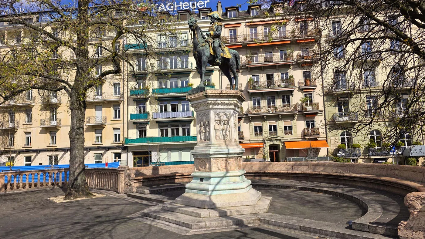Statue équestre du duc de Brunswick — Genève