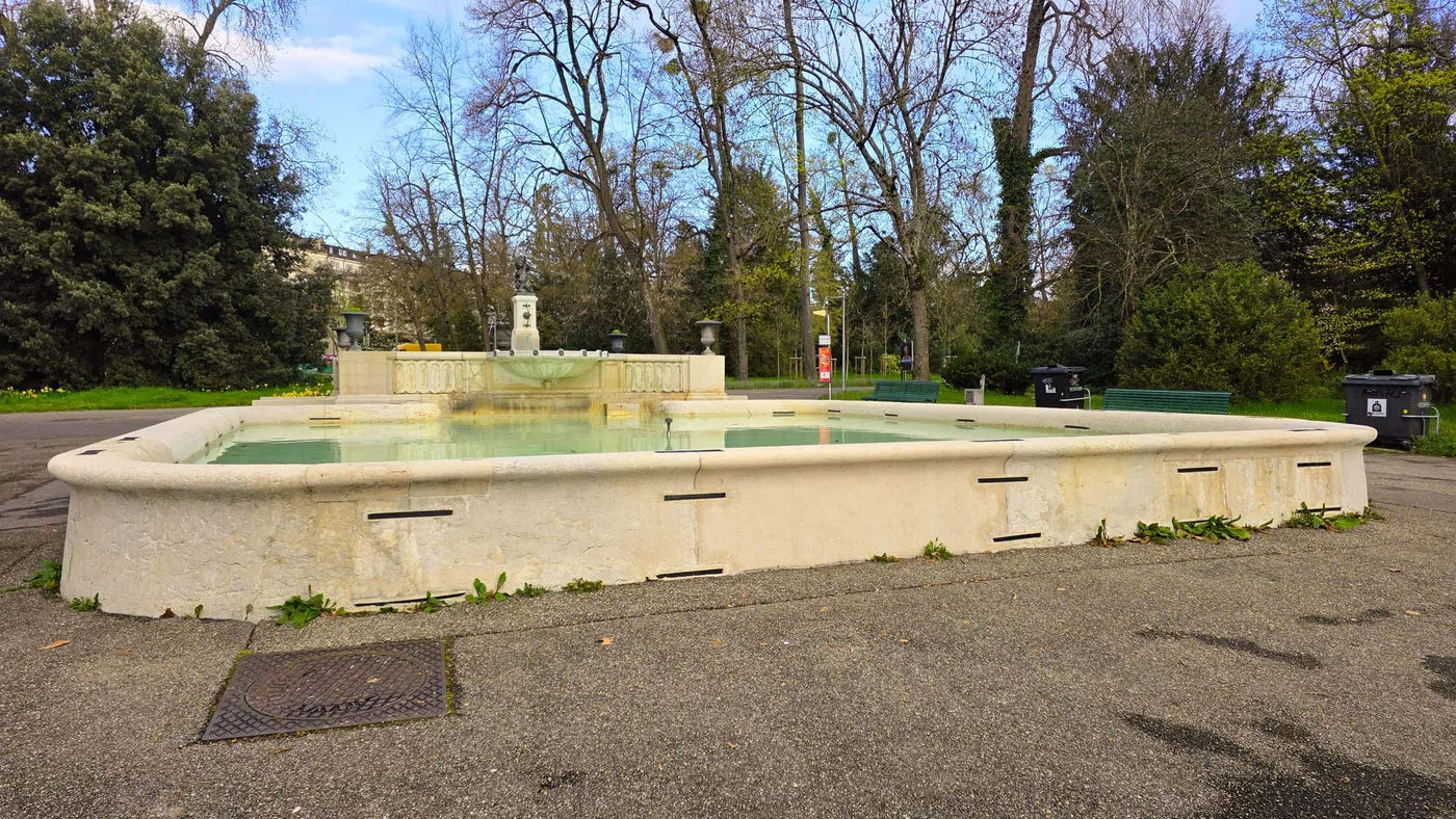 Fontaine Parc Mon Repos — Genève