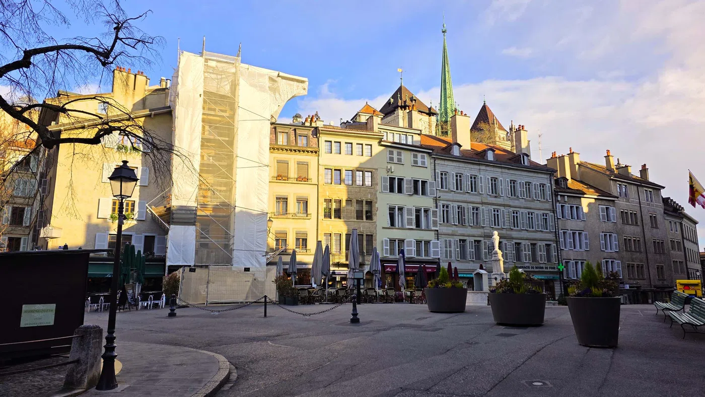 Place du Bourg-de-Four — Genève