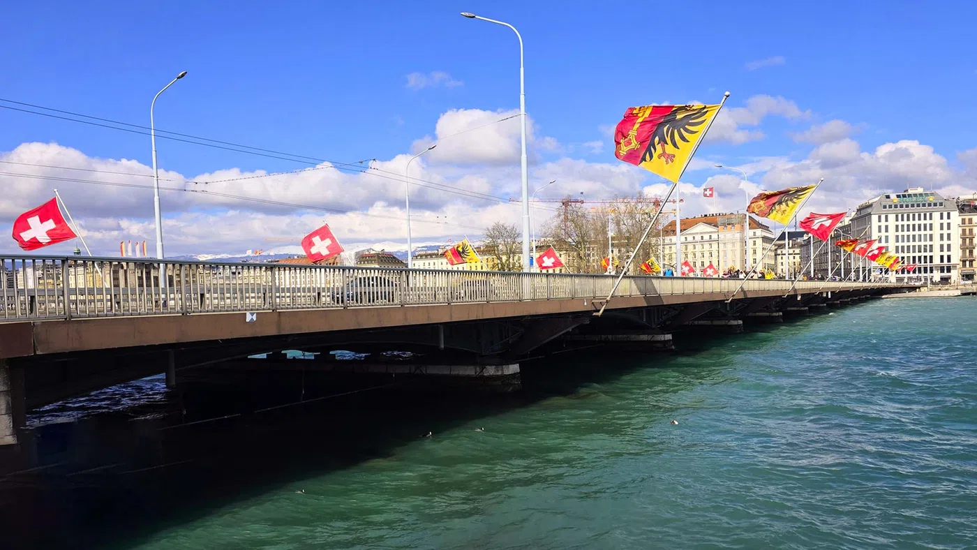 Pont du Mont-Blanc — Genève