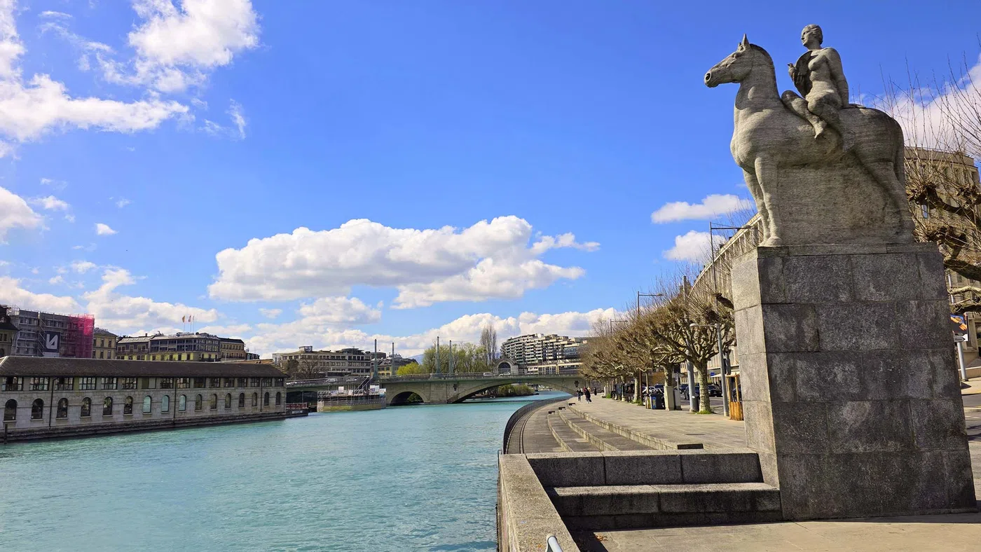 Promenade du Lac — Genève