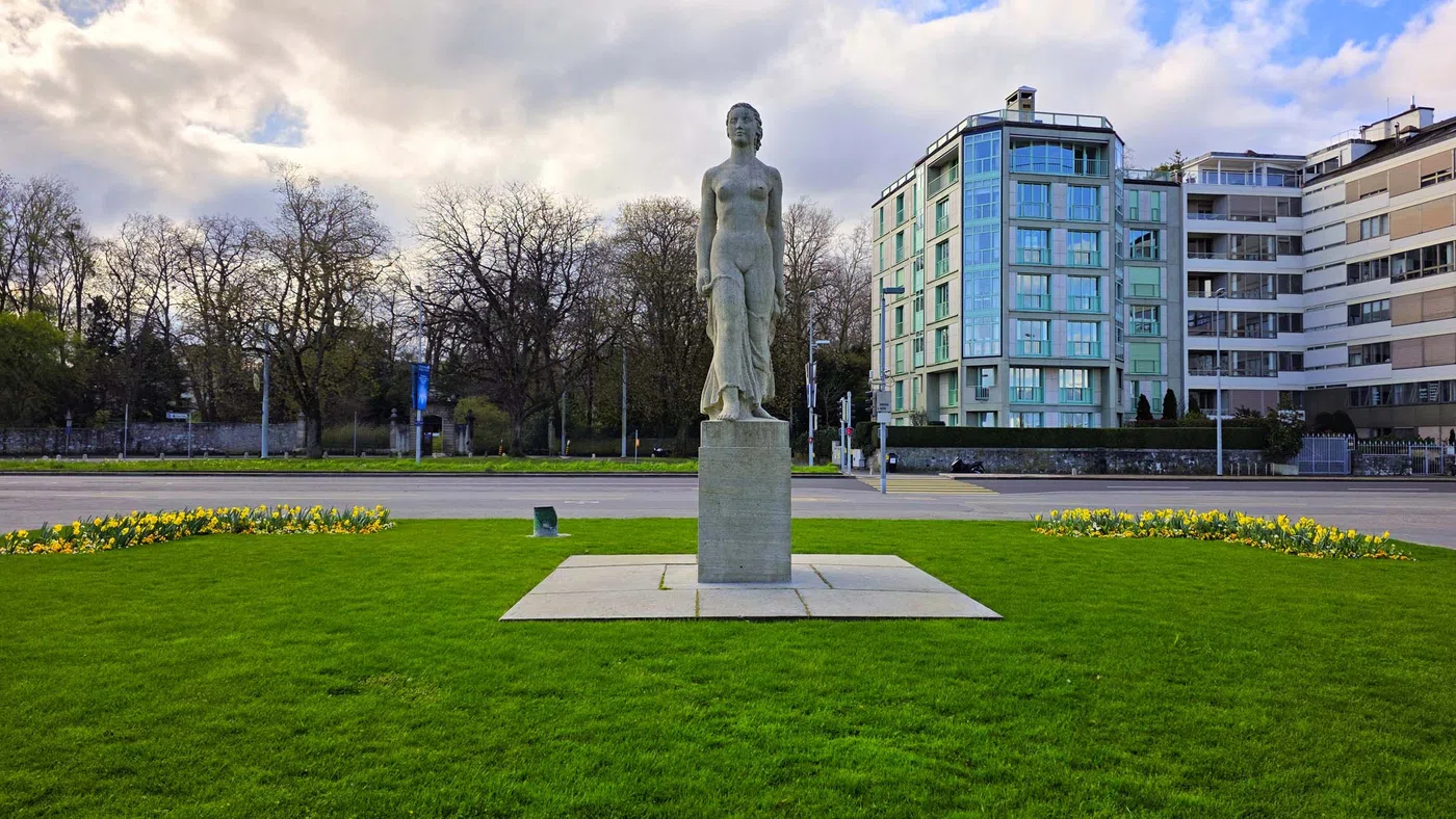 Statue de la Bise — Genève