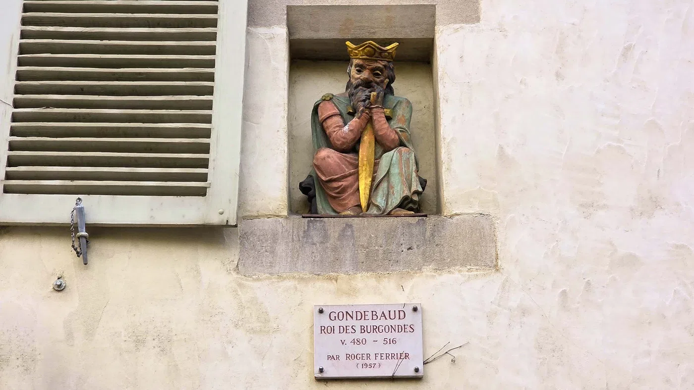 Statue du Roi Gondebaud — Genève