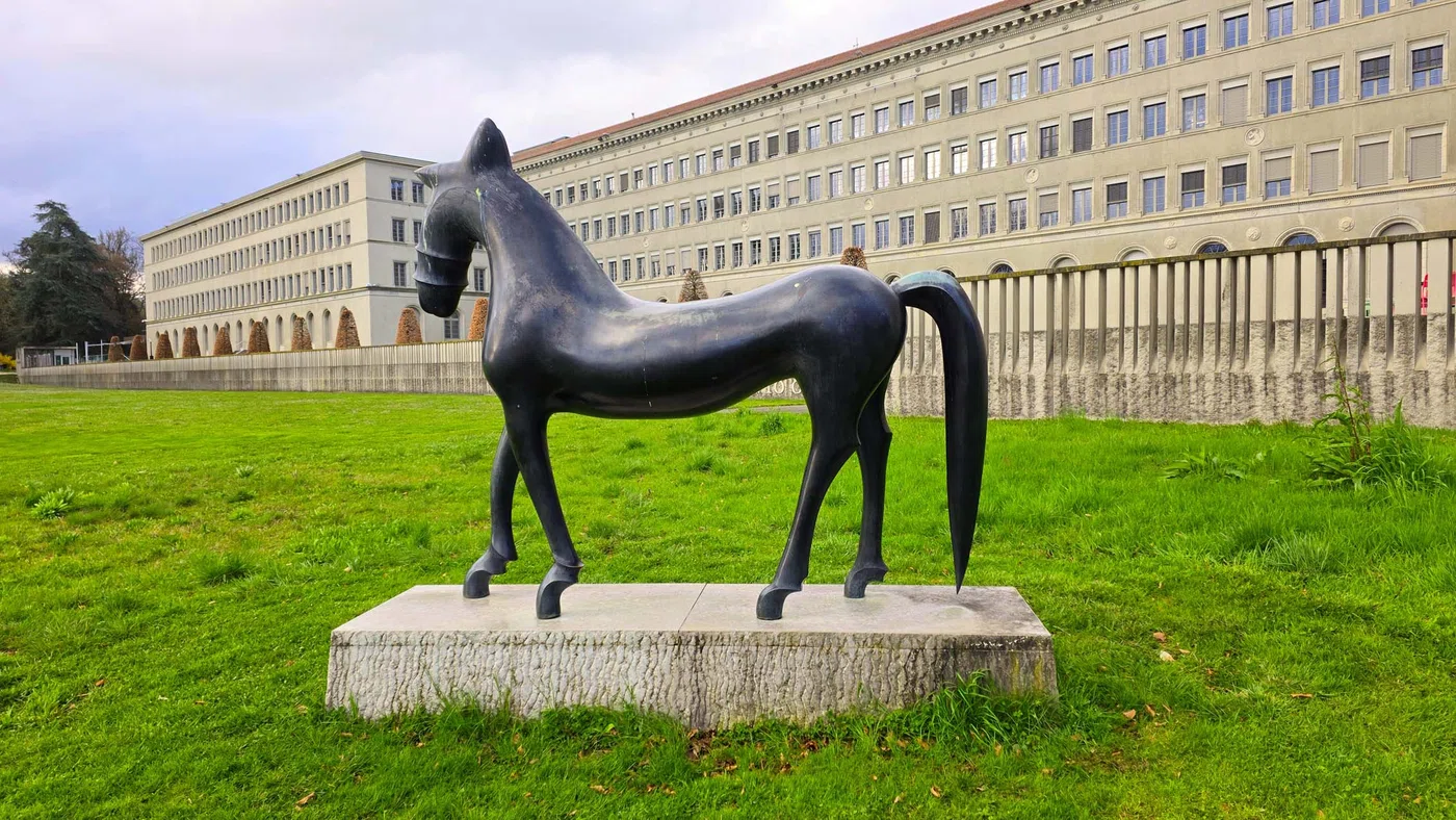 Statue équestre de M. Oskar Kogoj — Genève